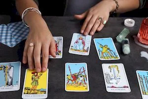 Entreprendre avec le tarot : une stratégie originale pour développer votre intuition !