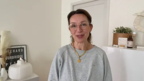 Valérie Lhomme - Professeur de pilates / Directrice artistique en communication visuelle / Cheffe de projet en événementiel